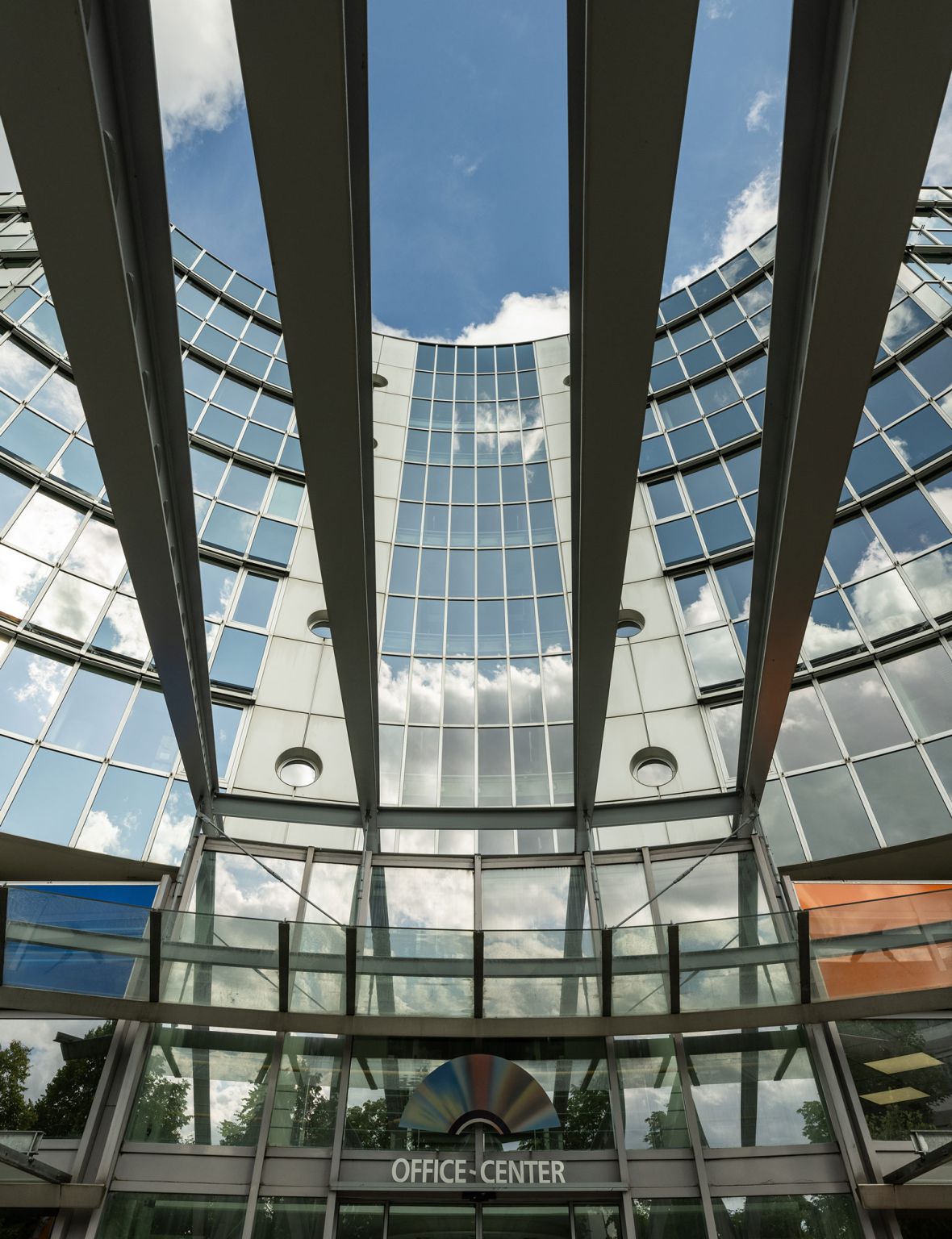 THE ARC Augsburg - Frontansicht Eingang